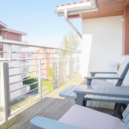 Central Apartments Neptun Park 1 & Parking Γκντανσκ Εξωτερικό φωτογραφία